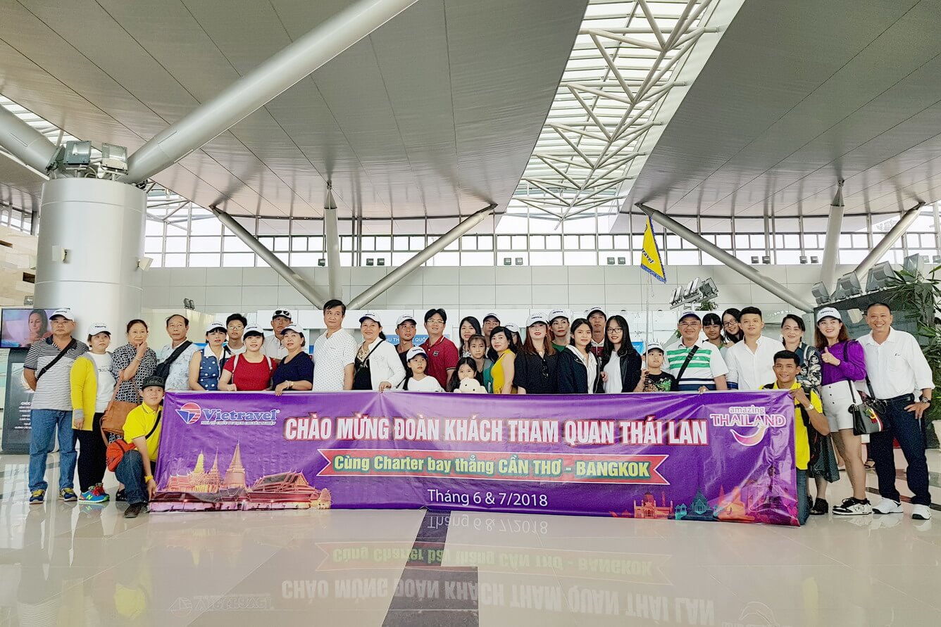 Chào mừng đoàn khách đầu tiên cùng Vietravel Cần Thơ bay thẳng đến Thái Lan