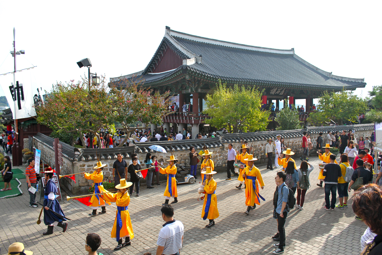 Tìm ngắm những nét đẹp truyền thống của Seoul