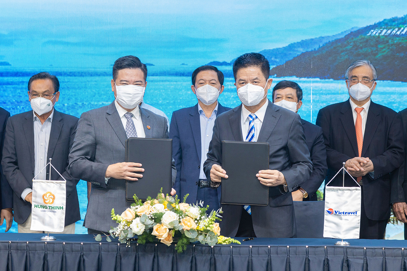 Vietravel - Tập đoàn Hưng Thịnh ký kết hợp tác chiến lược hợp lực kết nối điểm đến, thúc đẩy du lịch Quy Nhơn