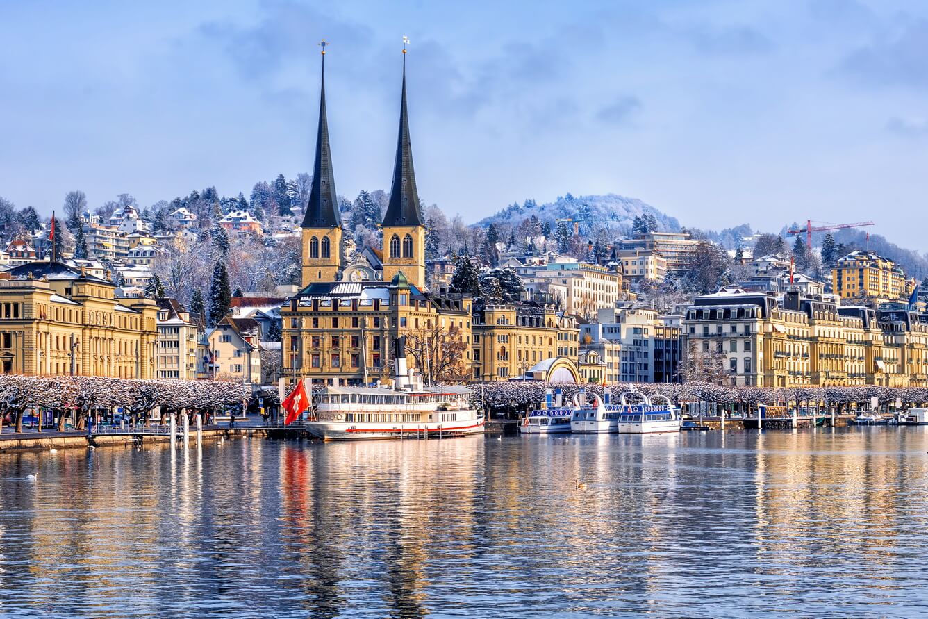 Lucerne - thành phố cổ đẹp nhất Thụy Sĩ