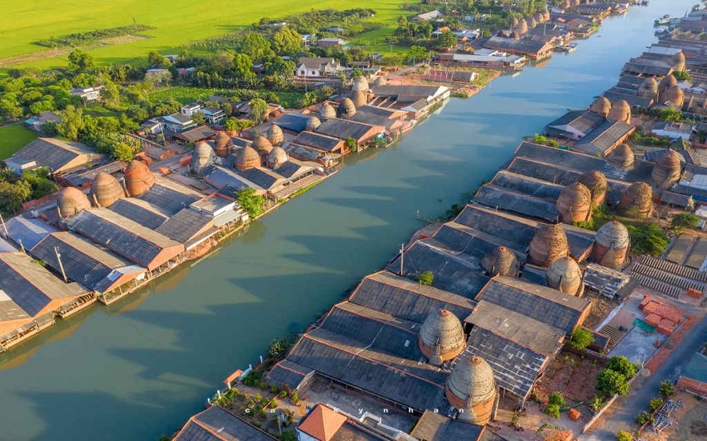 Làng nghề gốm sứ Cổ Chiên