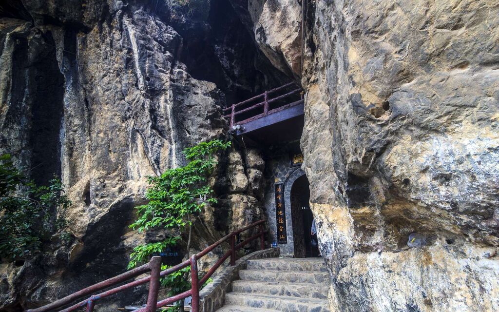 Khám phá Thạch Động, Hà Tiên