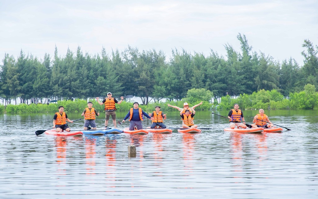 Chèo SUP Hồ Dầu Tiếng