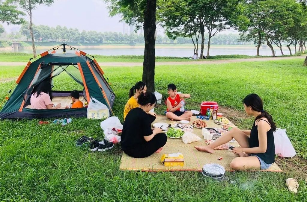 picnic tại không viên yên sở