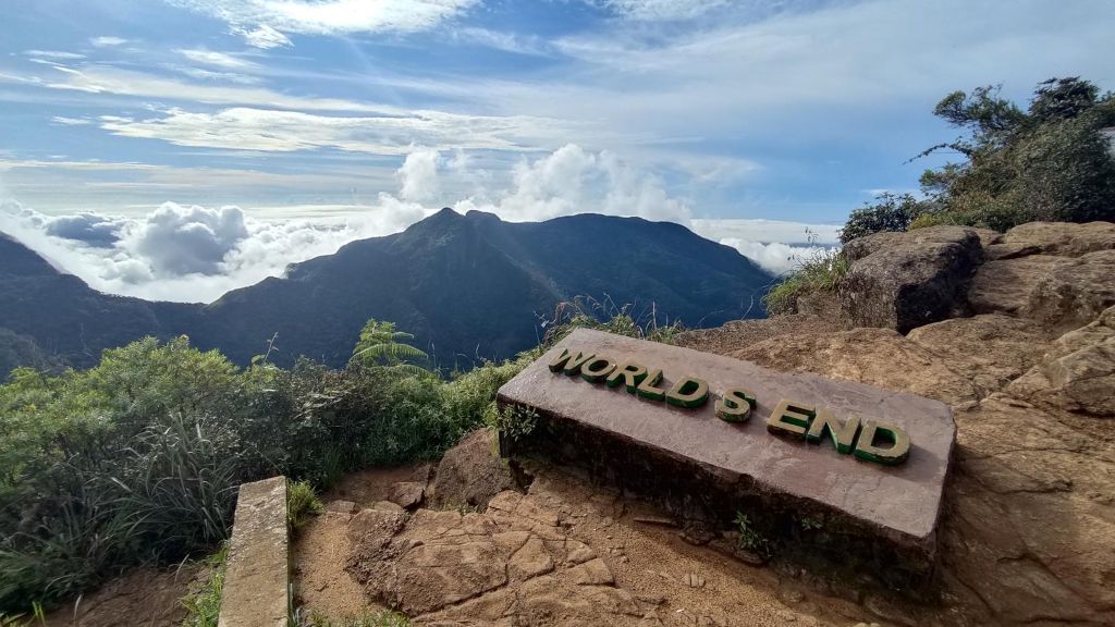 Điểm ngắm cảnh World's End