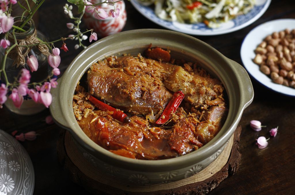 Niêu cá kho làng Vũ Đại