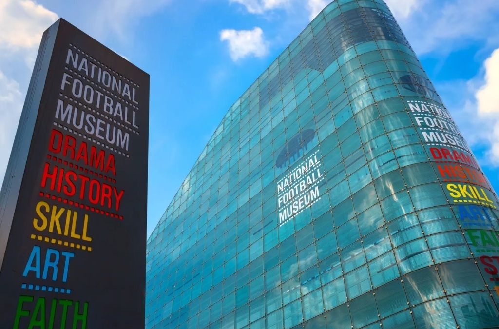 Tòa nhà Bảo tàng Bóng đá Quốc gia tại Manchester