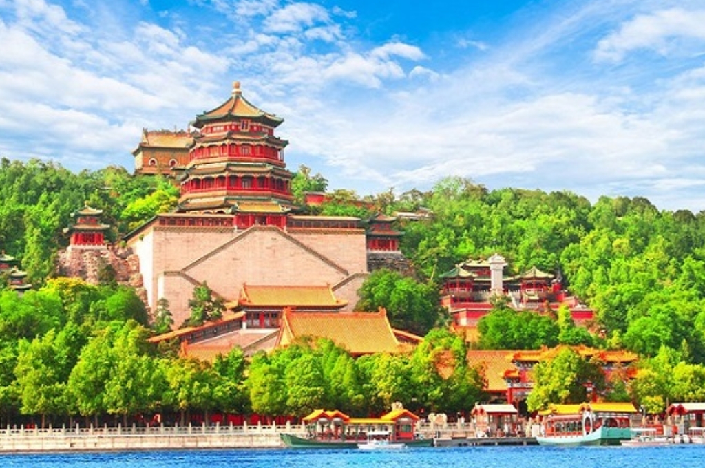 Di Hòa Viên ở Bắc Kinh mùa hè
