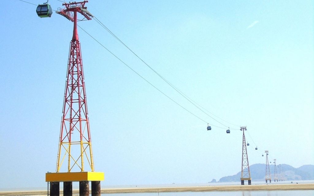 Cáp treo Đảo Song Ngư Cửa Lò