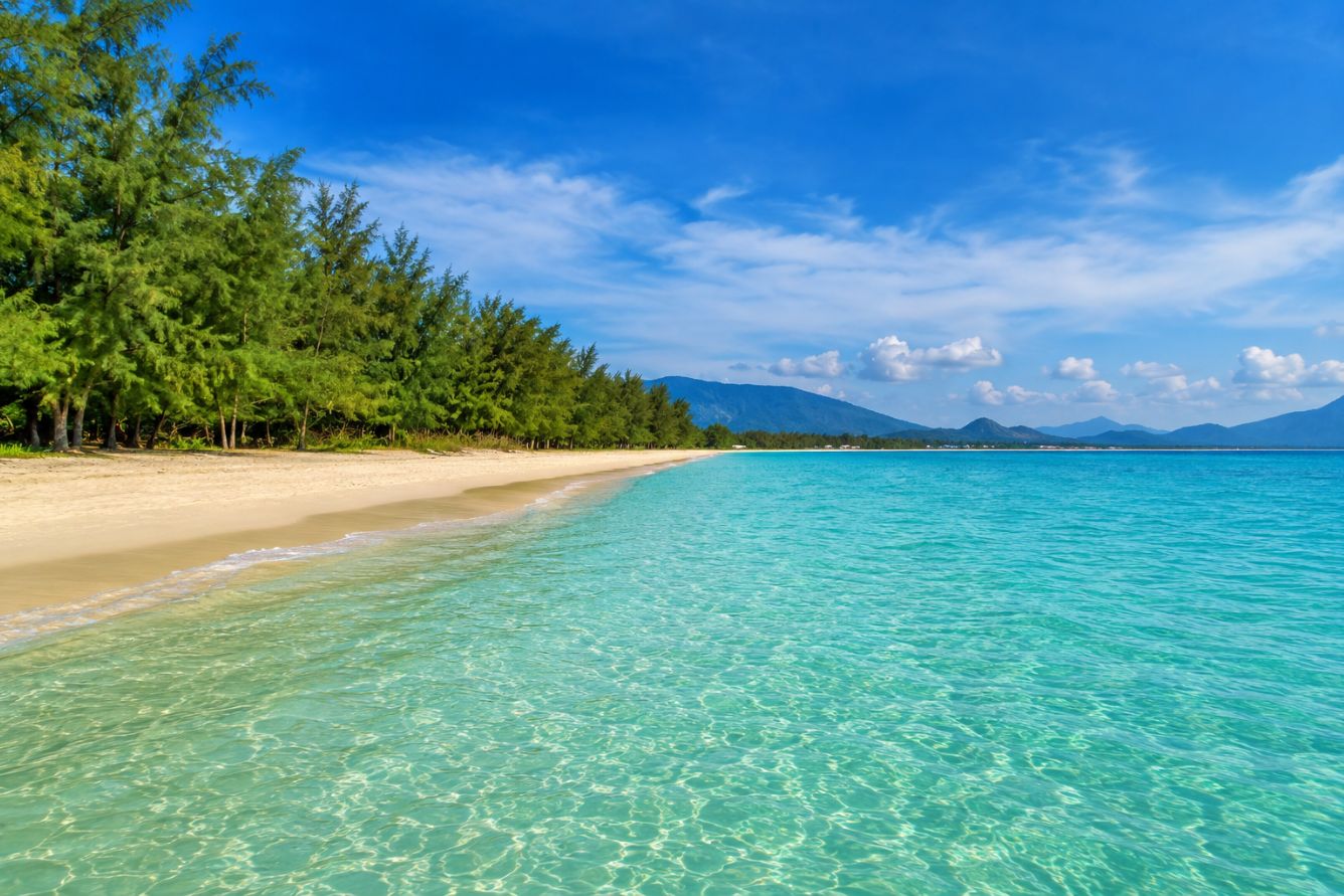 Bãi biển Dốc Lết ở Ninh Hòa Khánh Hòa