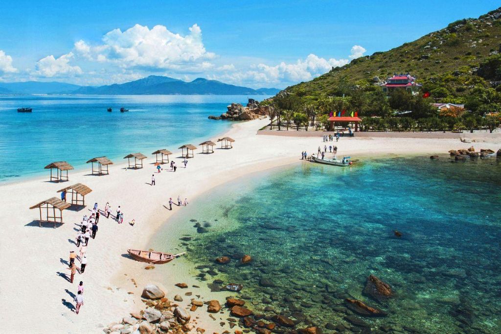 Thời điểm đẹp để du lịch biển Nha Trang