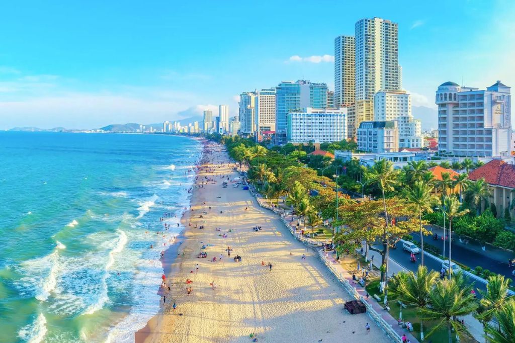 Bãi biển Trần Phú Nha Trang