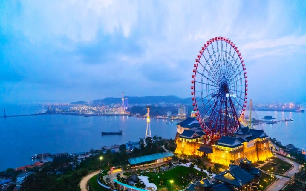 Vui chơi tại Sun World Ha Long và cáp treo Nữ Hoàng 