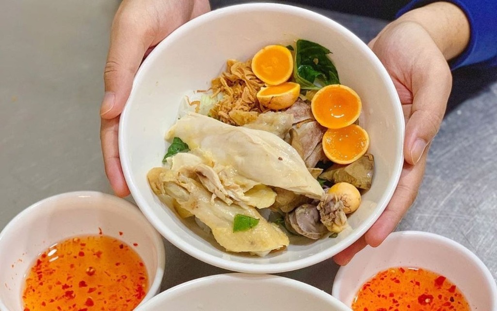 Phần bánh ướt lòng gà tại quán 70 Phan Đình Phùng Đà Lạt