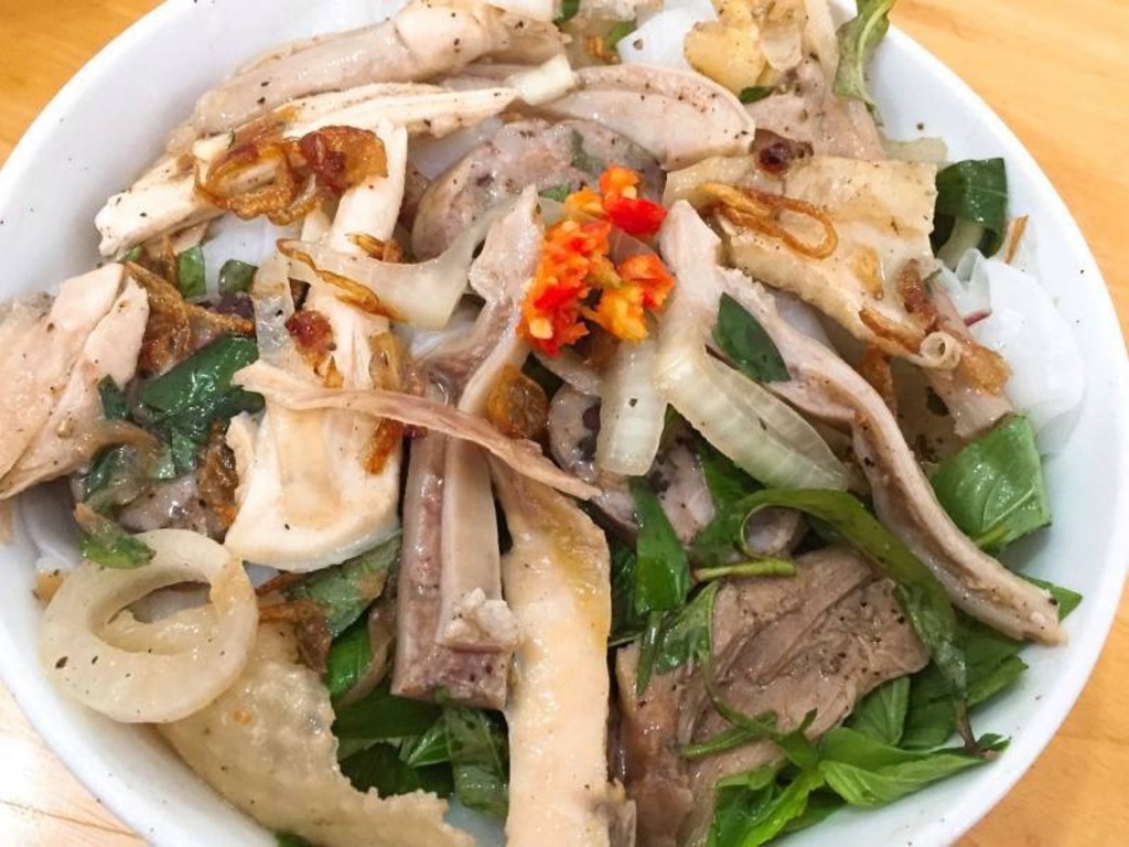Bánh ướt lòng gà Liên tại 44 Tăng Bạt Hổ Đà Lạt