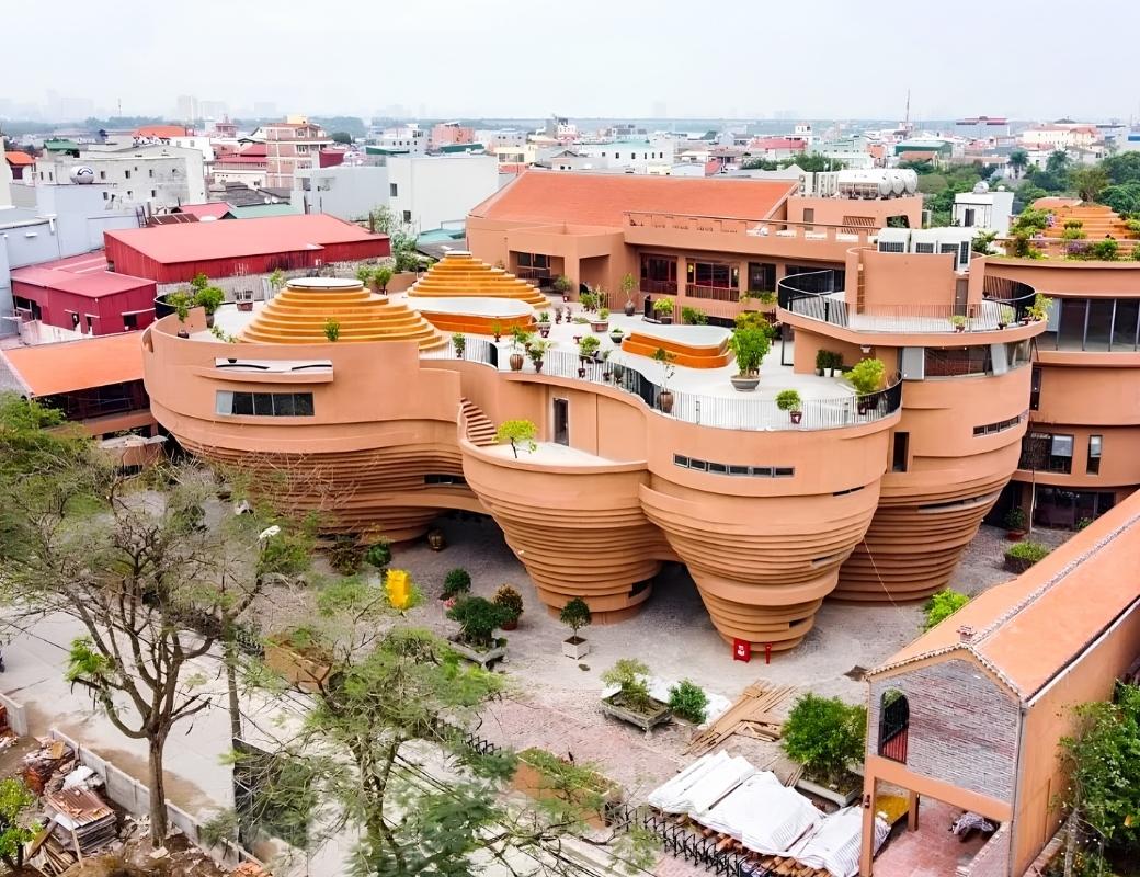 Kiến trúc bên ngoài Bảo tàng Gốm Bát Tràng.