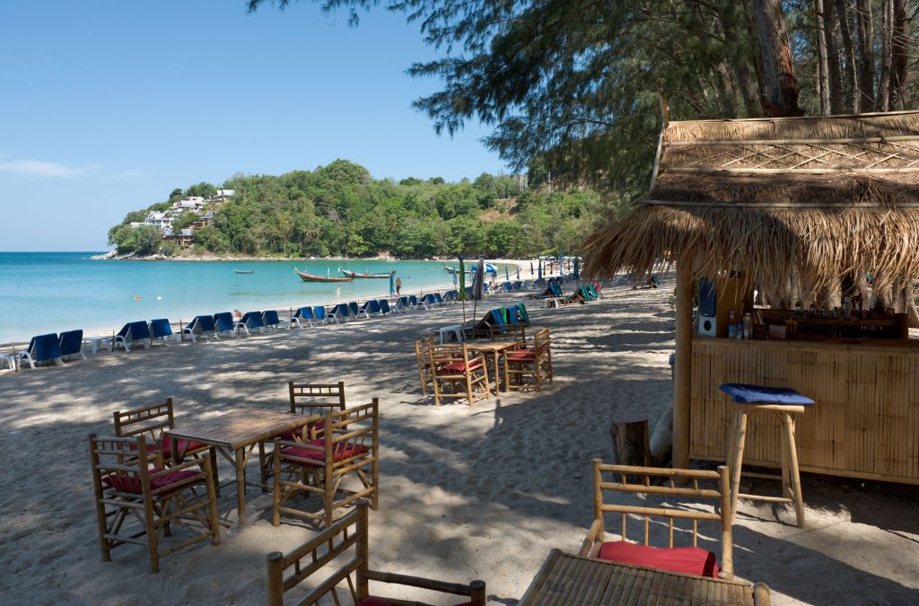Beach club ven bãi biển Kamala