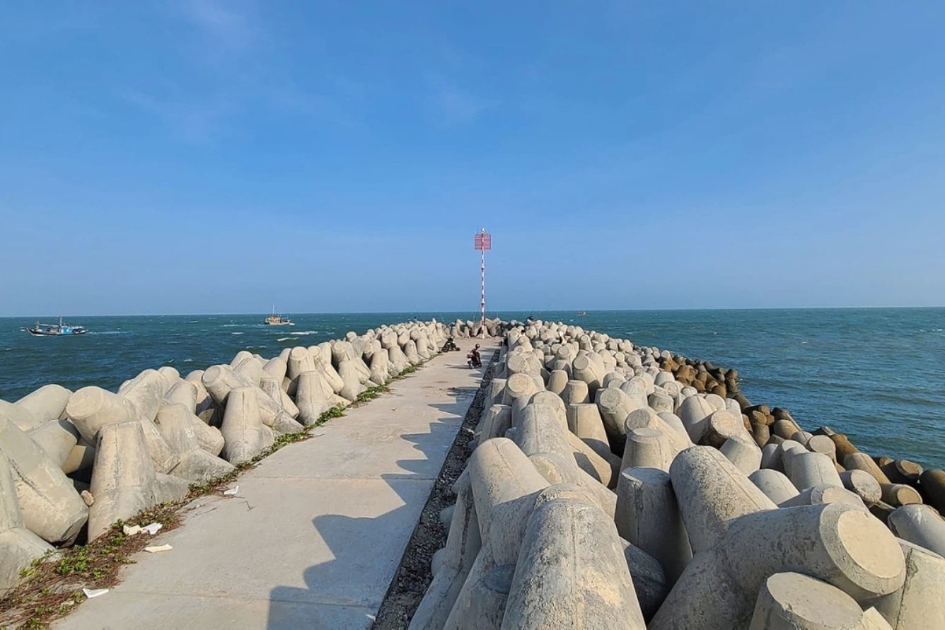 Bãi Lộc An Vũng Tàu hoang sơ biển xanh
