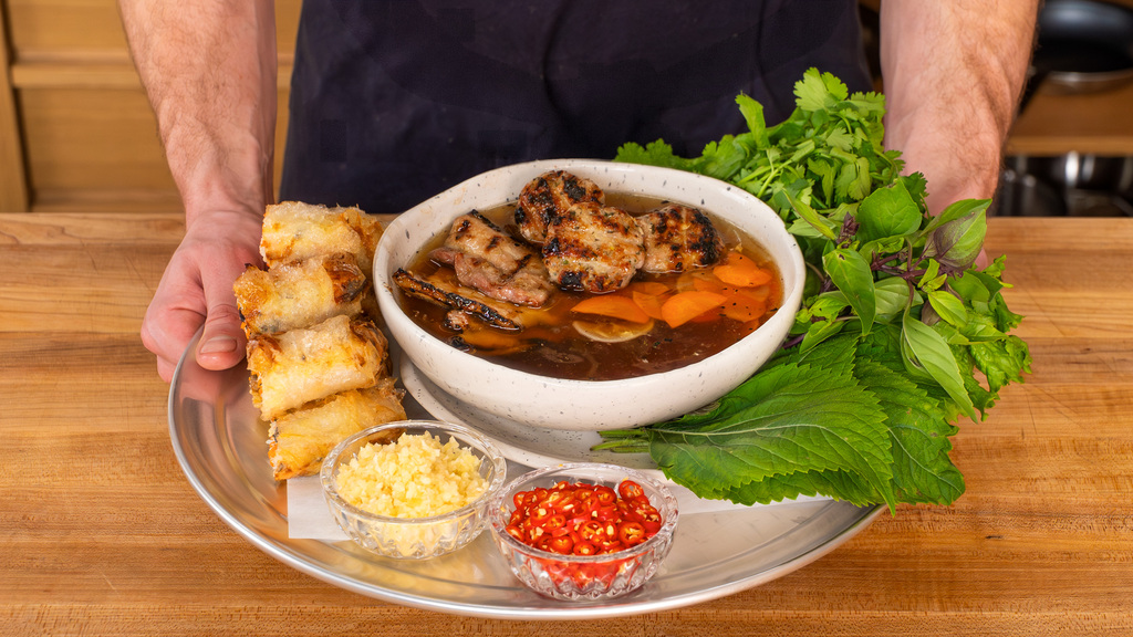 Bún chả Hà Nội 26 chế biến chả vàng nhẹ hấp dẫn