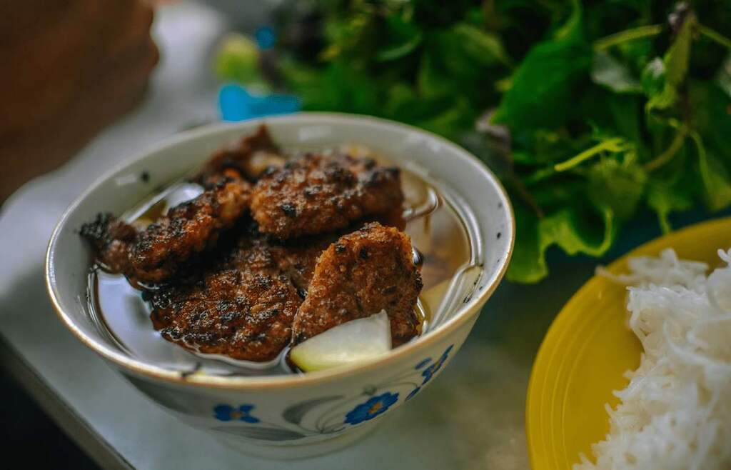 Bún Chả Hàng Than thơm ngon mềm mọng