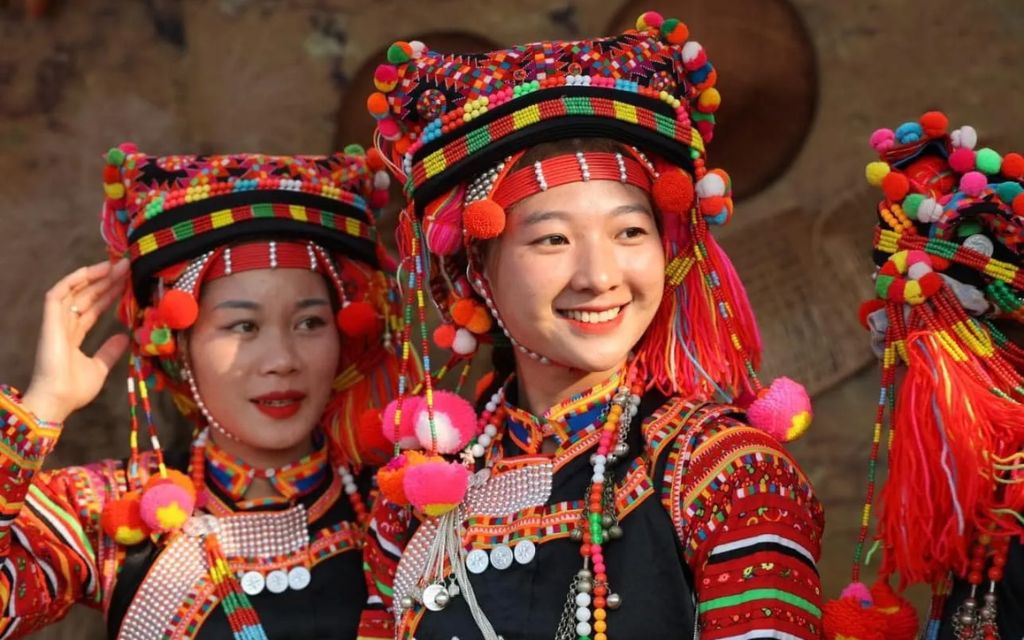 Trang phục truyền thống của người Ê Đê và M'Nông