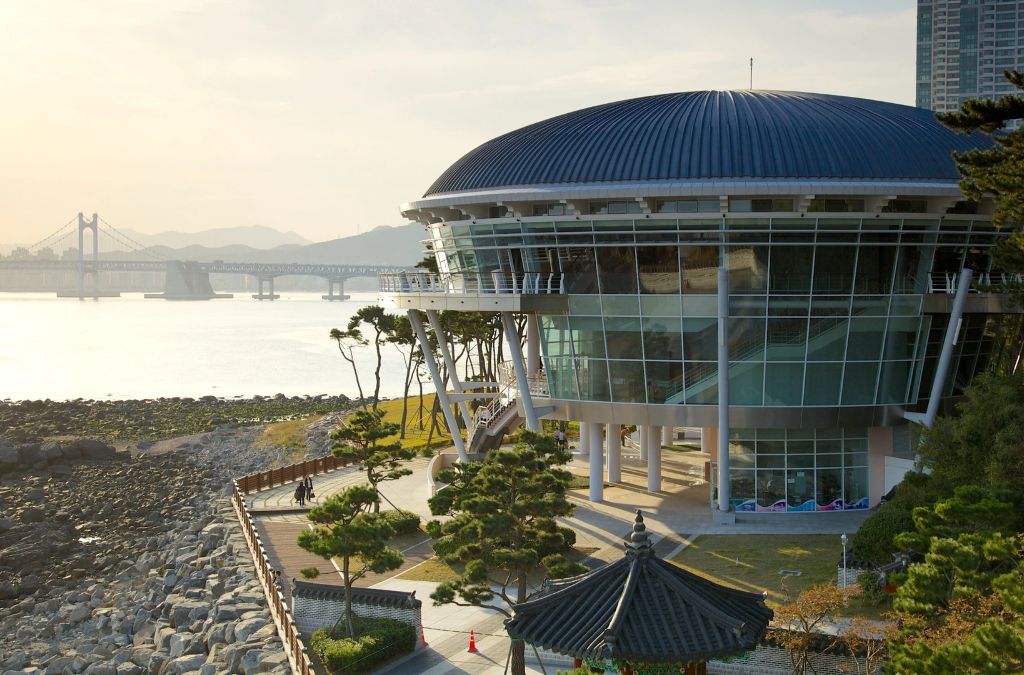 Nurimaru APEC House bên bờ biển Busan