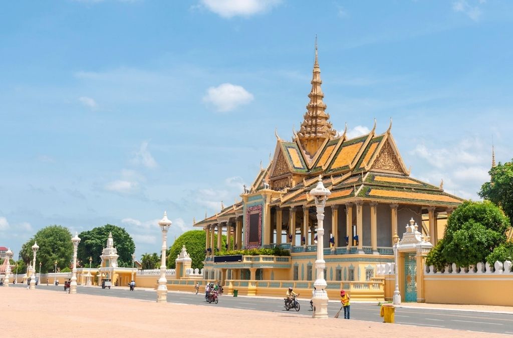 Hoàng cung tại Phnom Penh là công trình mang đậm dấu ấn Khmer. (Ảnh: Sưu tầm)