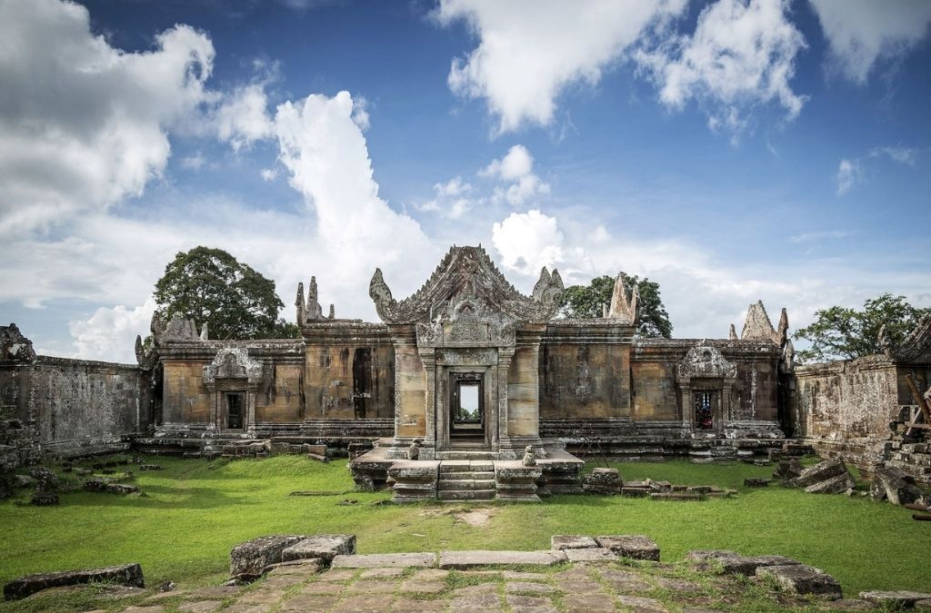  Khu đền đá cổ Preah Vihear trên dãy Dangrek