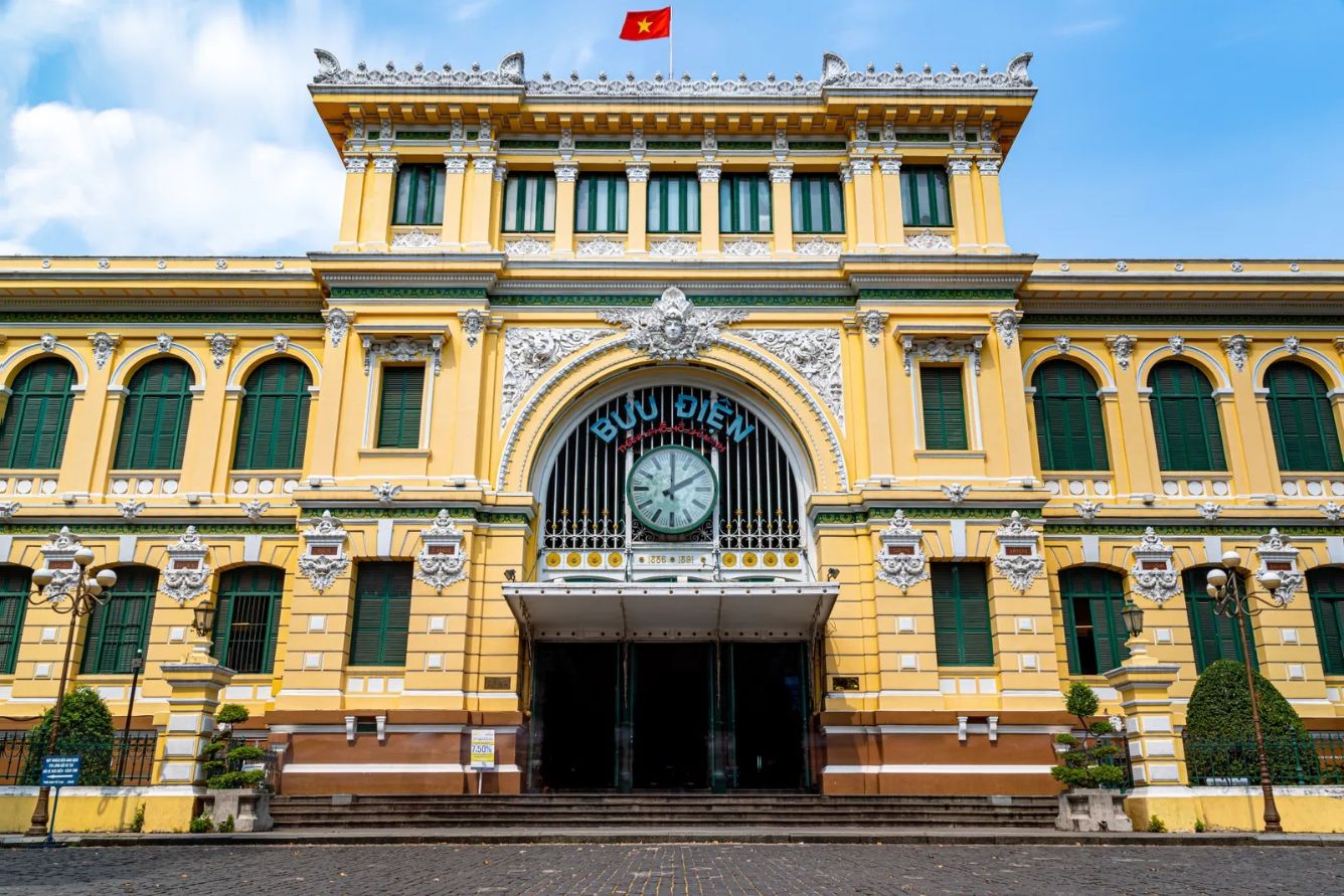 Bưu điện Trung tâm Sài Gòn mang kiến trúc Pháp cổ điển