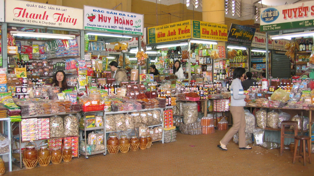 Các gian hàng đặc sản 