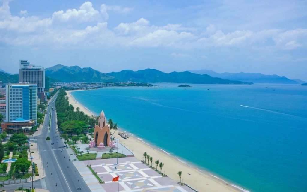 Bãi biển Trần Phú Nha Trang