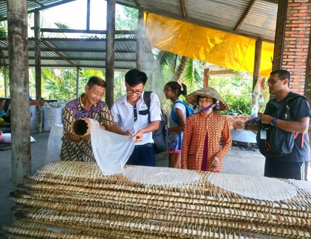 Không gian lò hủ tiếu Sáu Hoài ở Cần Thơ