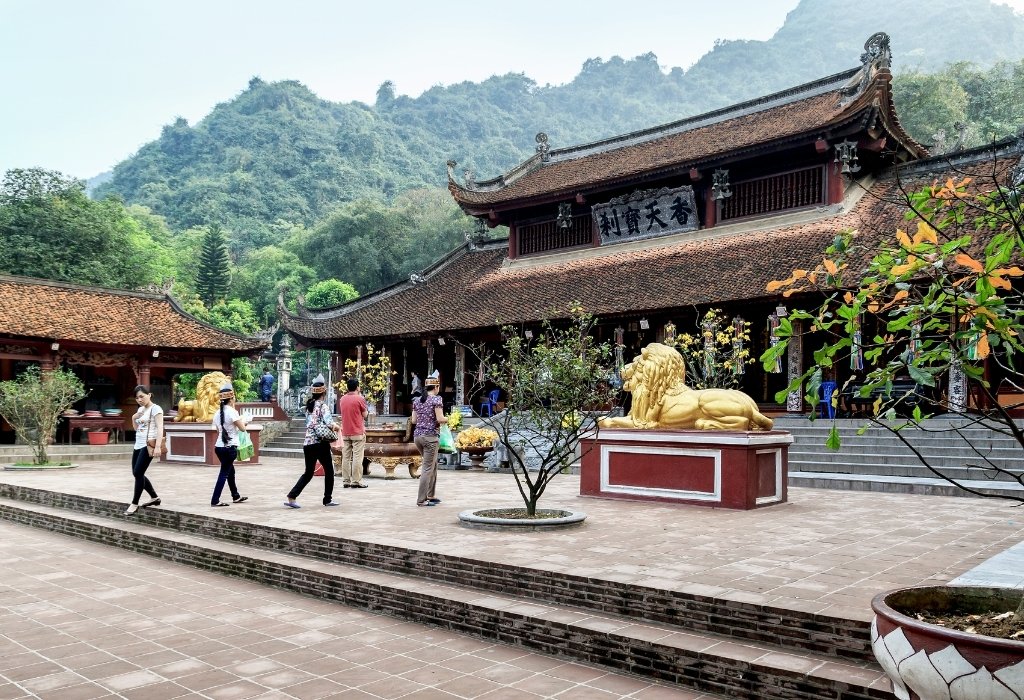 Đền Trình chùa Hương