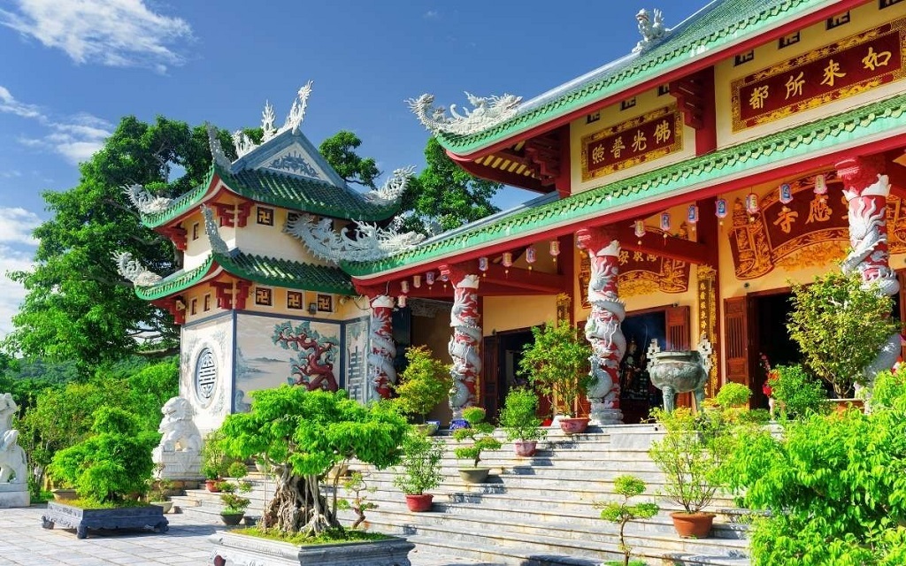 Chùa Linh Ứng Non Nước ở Đà Nẵng