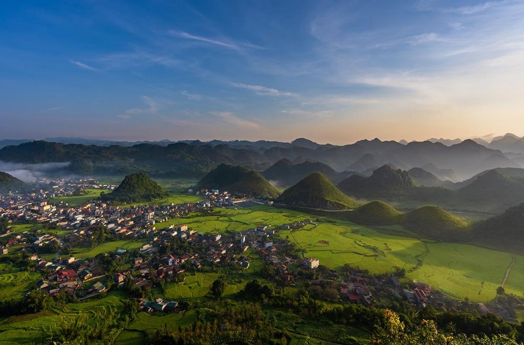 góc nhìn toàn cảnh khi ở cổng trời quản bạ