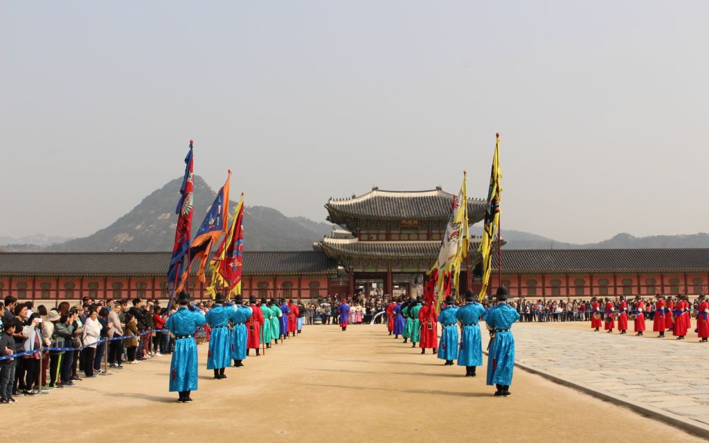 nghi lễ đổi gác tại Gyeongbokgung 