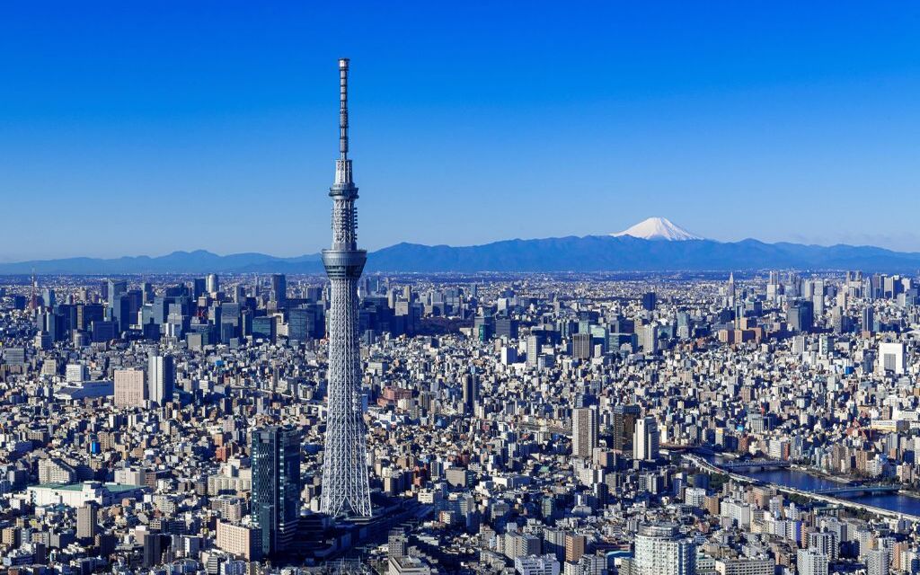 Tháp Tokyo Skytree nhìn từ xa