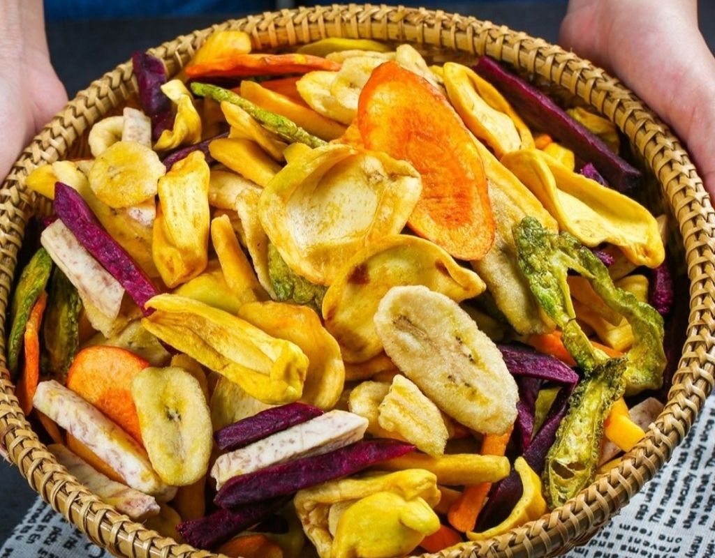 Rau củ quả thập cẩm sấy giòn với đa dạng loại rau củ quả