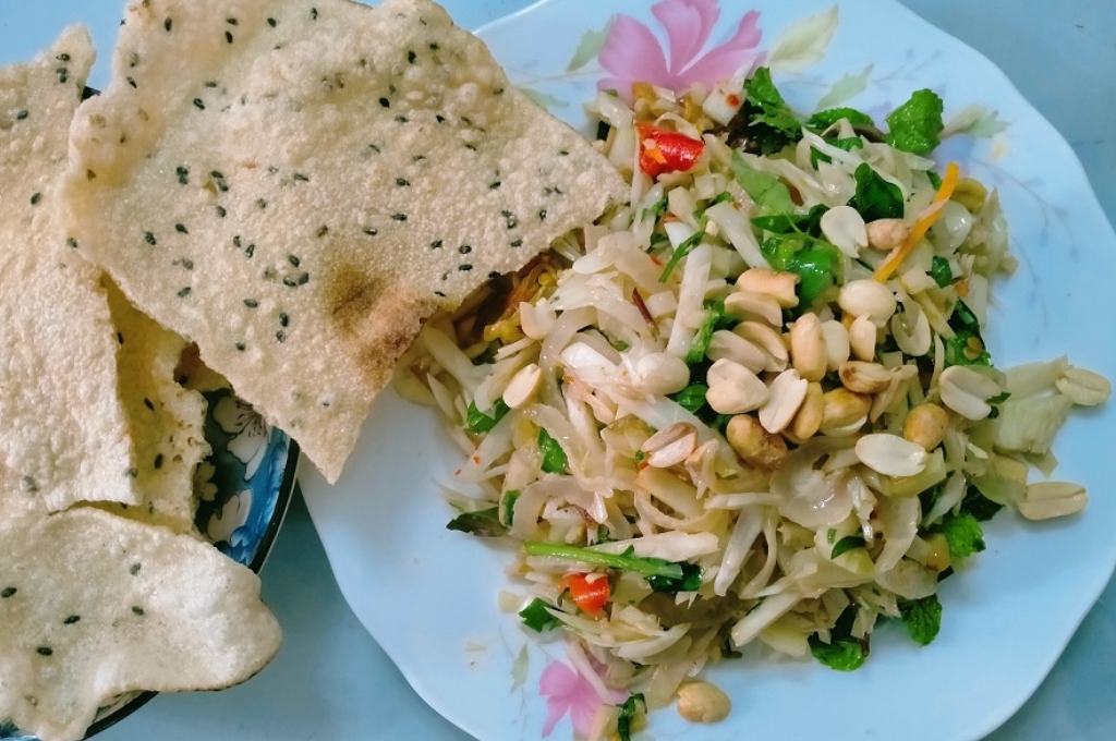 Mít trộn da heo là món ăn vặt Đà Nẵng trứ danh