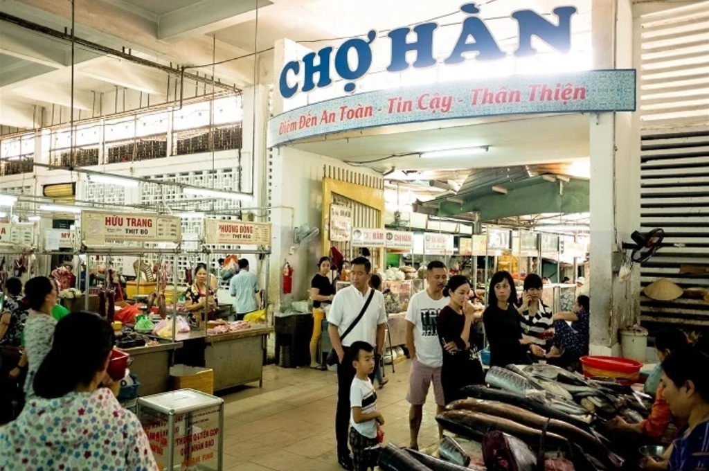 Mua đặc sản Đà Nẵng ở chợ Hàn
