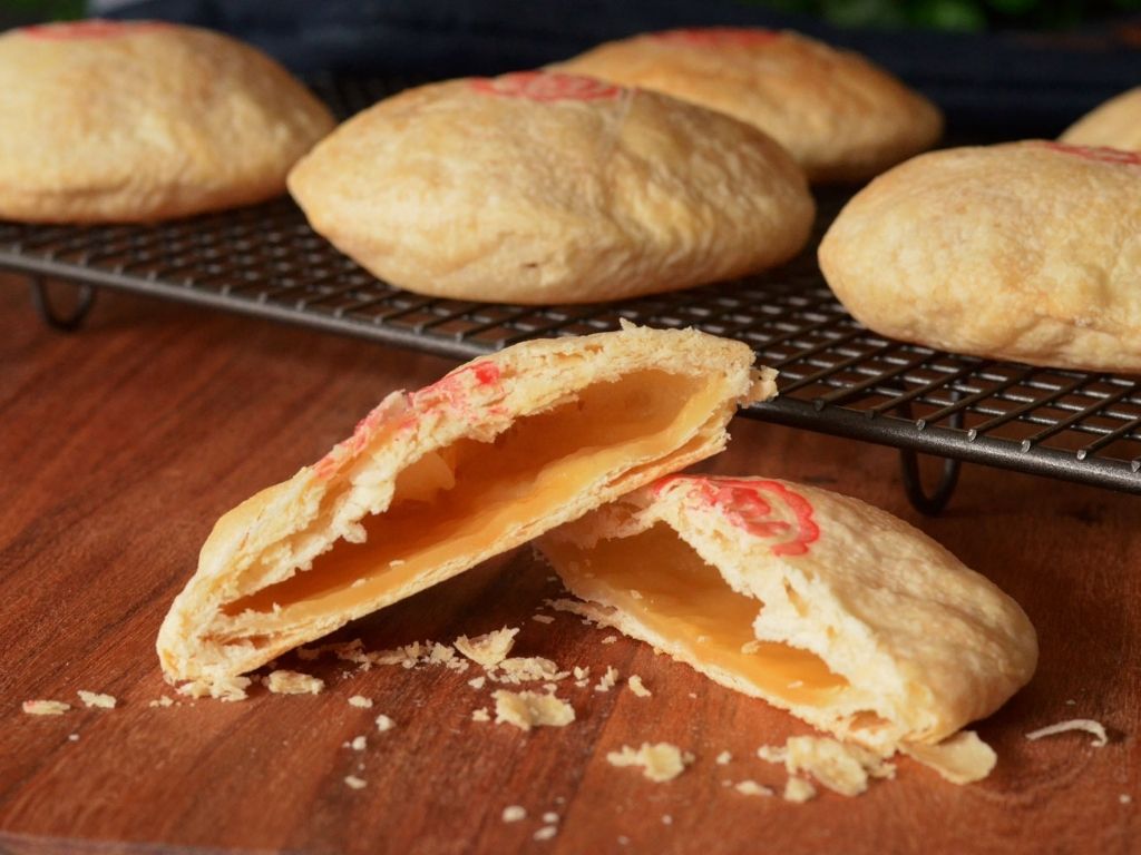 Bánh Mặt Trời Taiyang Bing Đài Trung.