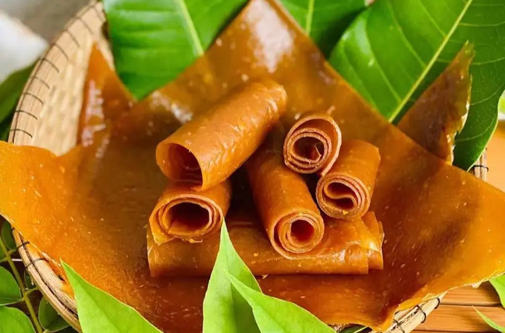Bánh tráng xoài Cam Lâm