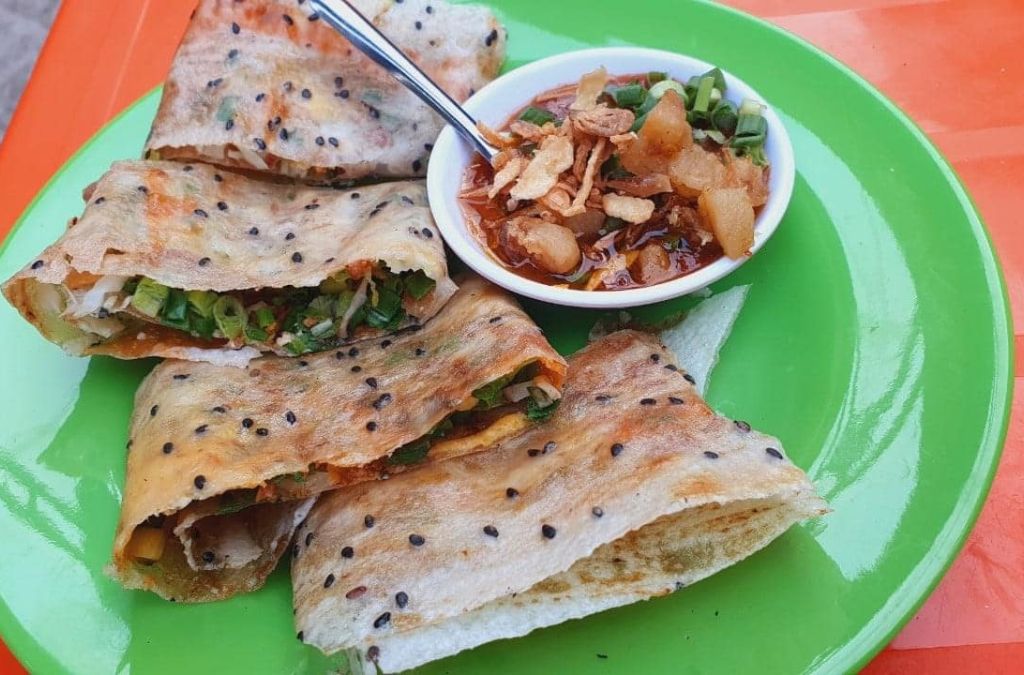 Bánh tráng mắm ruốc Phan Thiết nướng giòn