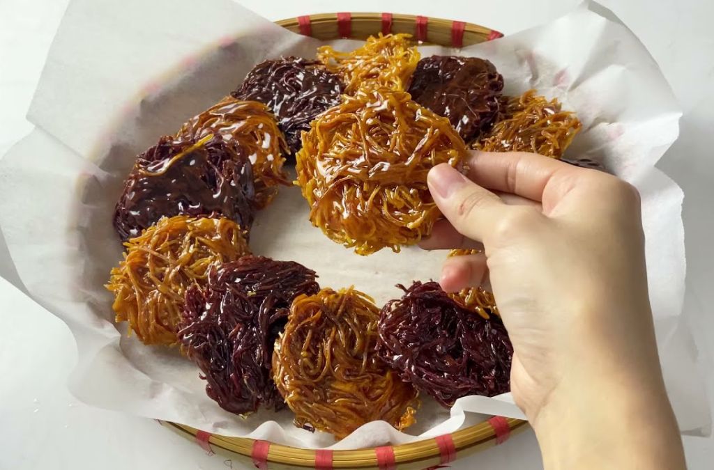 Bánh rế Phan Thiết nhiều màu