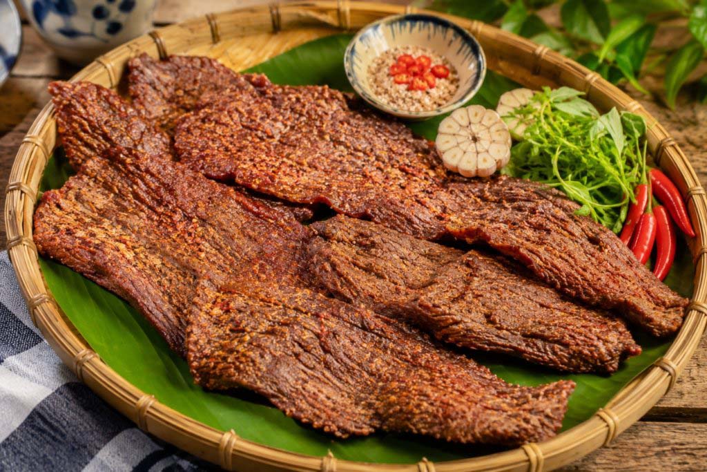 Bò một nắng Phú Yên thơm ngon với hương vị đậm đà đặc trưng.