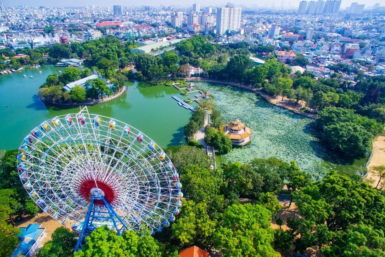 Khu du lịch Đầm Sen