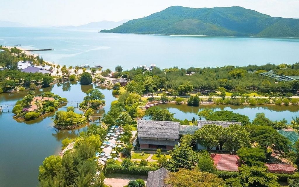Toàn cảnh đảo Khỉ