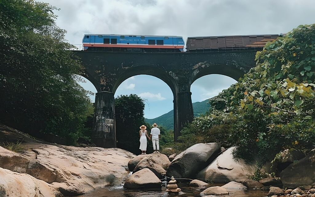 Cầu Vòm Đồn Cả