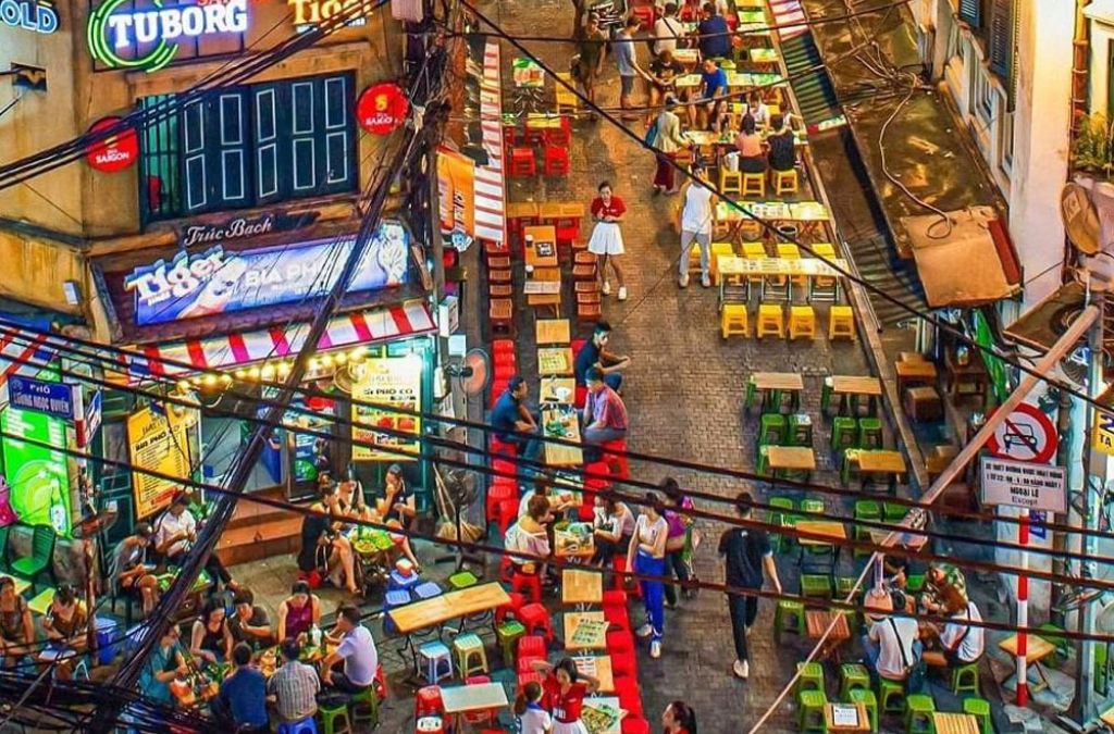 phố Tạ Hiện về đêm