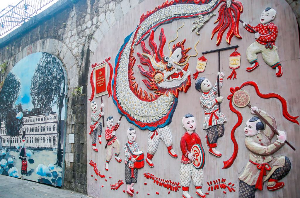  tranh bích họa tại phố Phùng Hưng